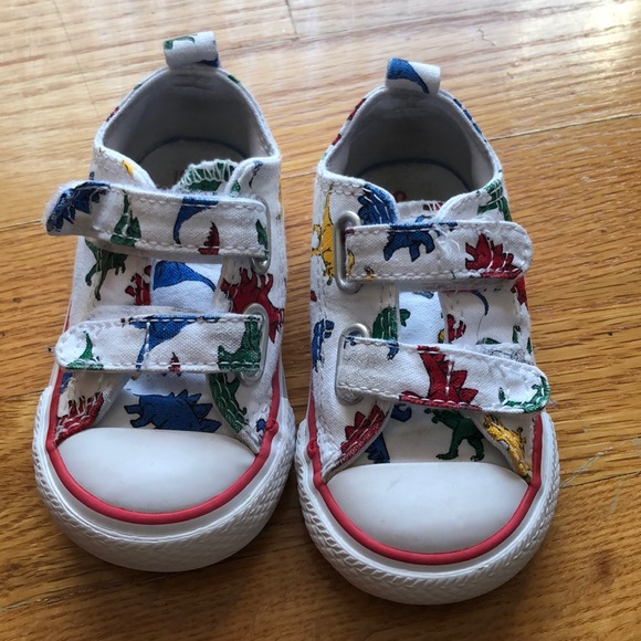 infant dino converse